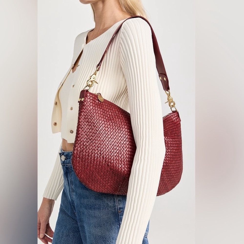 Clare V Moyen Messenger - Oxblood